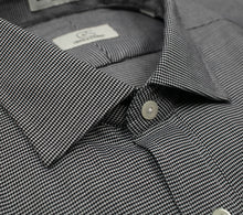 102 TF SC - Black & White Dobby Houndstooth Tailored Fit Spread Collar Cooper and Stewart 